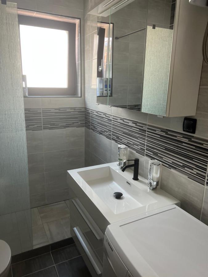 Sun & More Apartment Crikvenica Eksteriør bilde